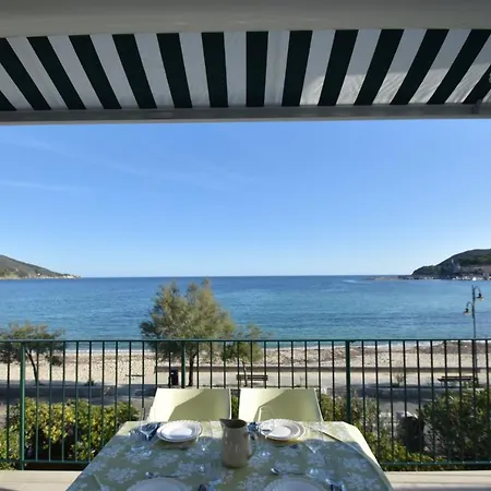 דירה Montecristo - Fronte Mare In Posizione Unica מרינה די קמפו