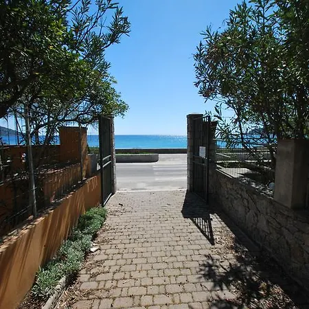דירה Montecristo - Fronte Mare In Posizione Unica *